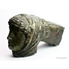 Antik női fej, feltehetően székkarfa dísz