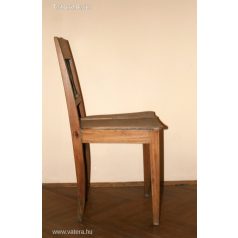 Díszes tulipános parasztszék