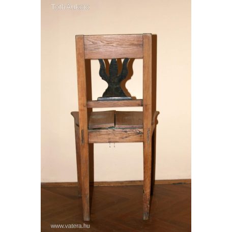 Díszes tulipános parasztszék