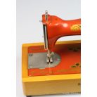 Régi CCCP gyermek játék varrógép 1970-es évek eleje, tökéletes állapotban