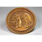 Díszes fali tál plasztikus dombormű jelenettel a "Der Trompeter von Säckingen" című munkából