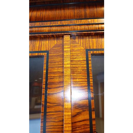 Antik Fegyverszekrény titkos fiókokkal 1900 körül Bécs-Fiume