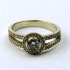 Női gyűrű modern csiszolású briliánssal