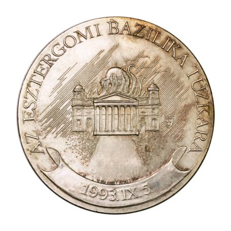 Bozó: Esztergomi Bazilika tűzkára emlékérem 1993 ezüstözött Br