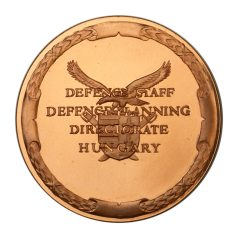   Bozó: Hovéd Vezérkar Védelmi Tervezési Főcsoport érem fényes Br