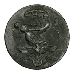   II.VH A munka ünnepe 1938 május 1 jelvény  1. Mai 1938 G. Albert