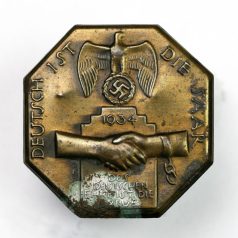   Német WHW Deutsch ist die Saar Szavazási adámányjelvény 1934