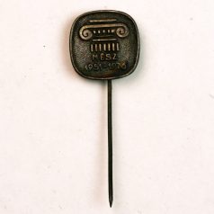 Magyar Építőművészek Szövetsége 1951-1979 kitűző
