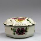 Zsolnay 9142/026 pillangós virágmintás bonbonier