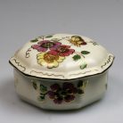 Zsolnay 9142/026 pillangós virágmintás bonbonier