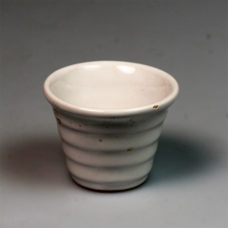 Fehér mini kerámia kaspó virágtartó