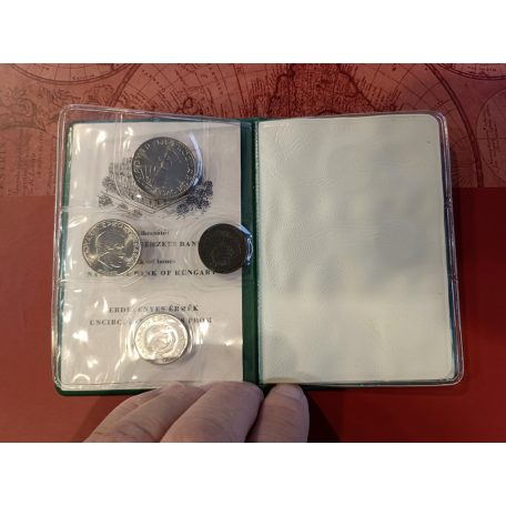 Magyar Népköztársaság Forgalmi érméi 1977 zöld műbőrtokban